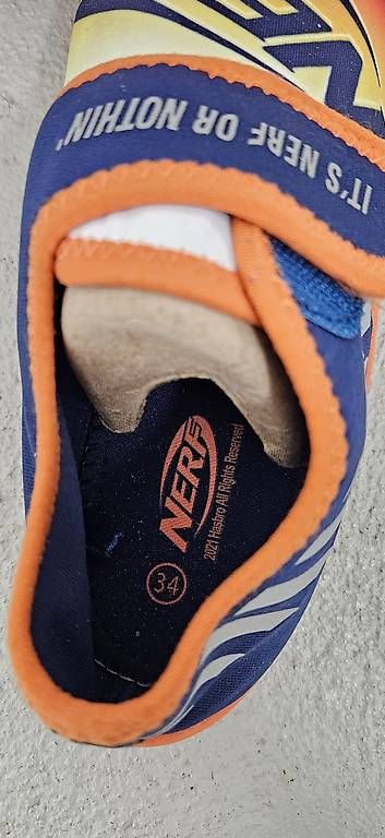 Scarpe per ragazzi: Nerf Badeschuhe Gr. 34 neuwertig – Usato da Baden venduto da Boomer76 1