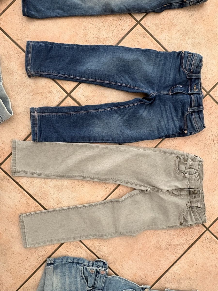 Lotti & Set di vestiti: Lotto jeans bambina – Usato da S. Antonino venduto da FedeKikka88 3