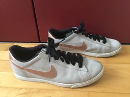 Nike Sneaker, Women/Girl, Gr. 41, Wildleder