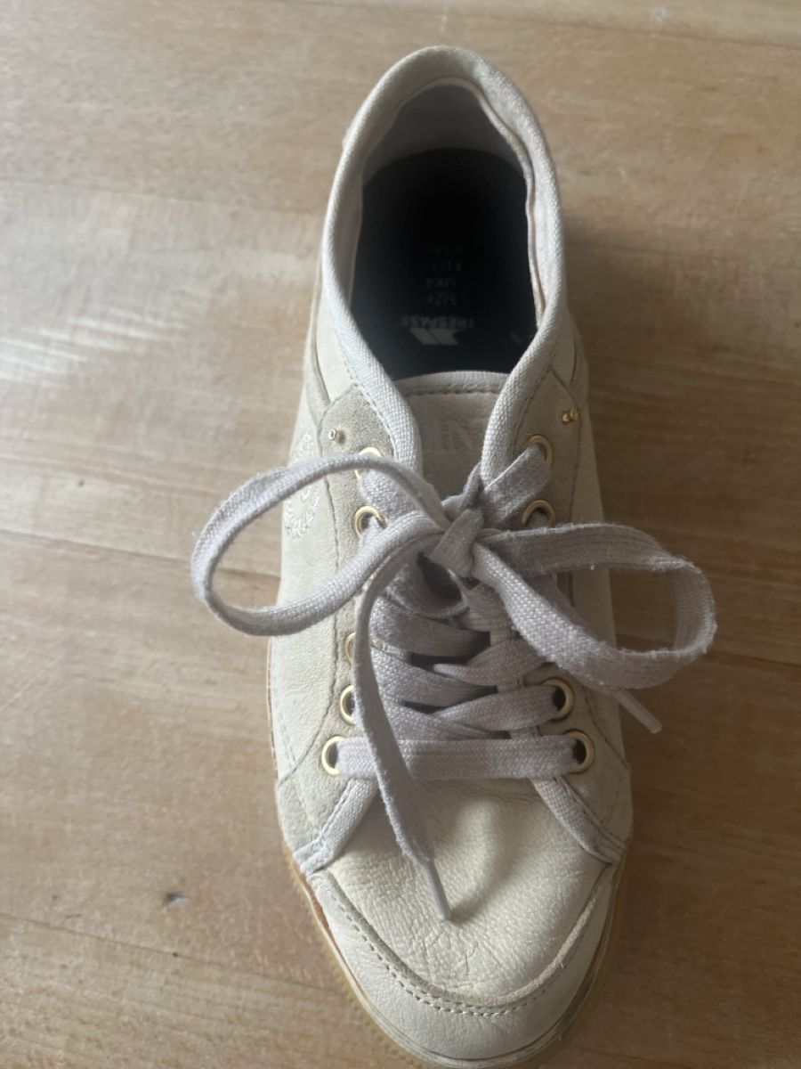 Scarpe da donna: Pollini Halbschuh Gr 37 leder – Usato da Aesch BL venduto da shuja01 4