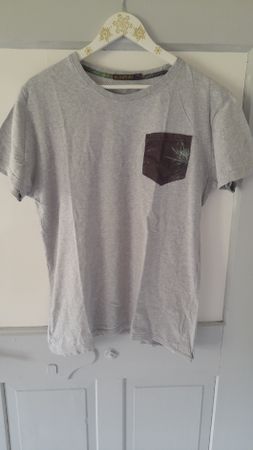 T-Shirt gr. XL von Glostory
