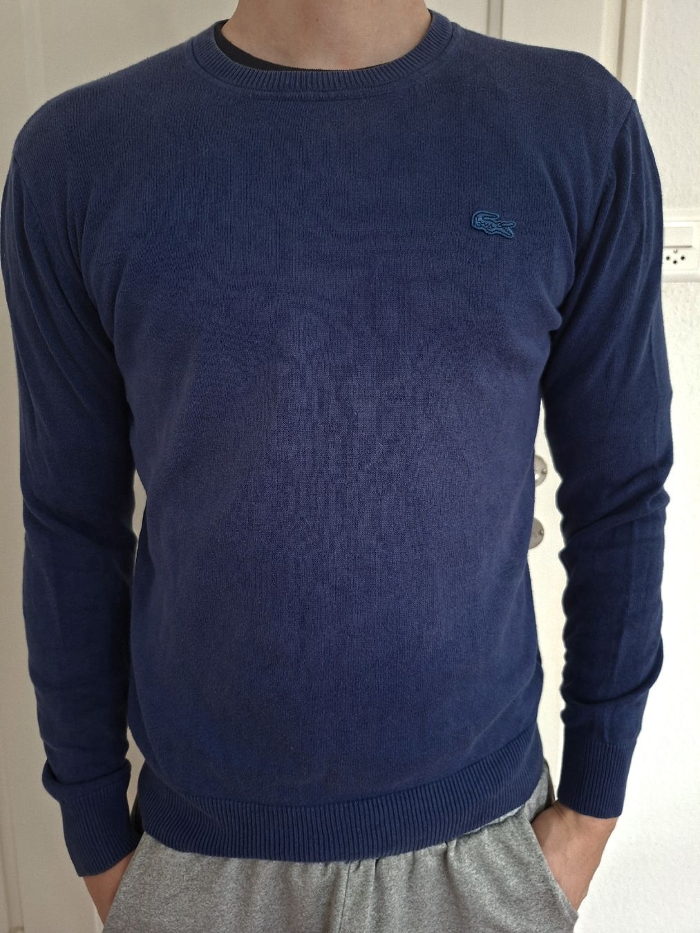Lacoste Maglioni & Felpe: Pull Lacoste bleu marine, Taille XS, – Usato da Renens VD venduto da ser_j2fn