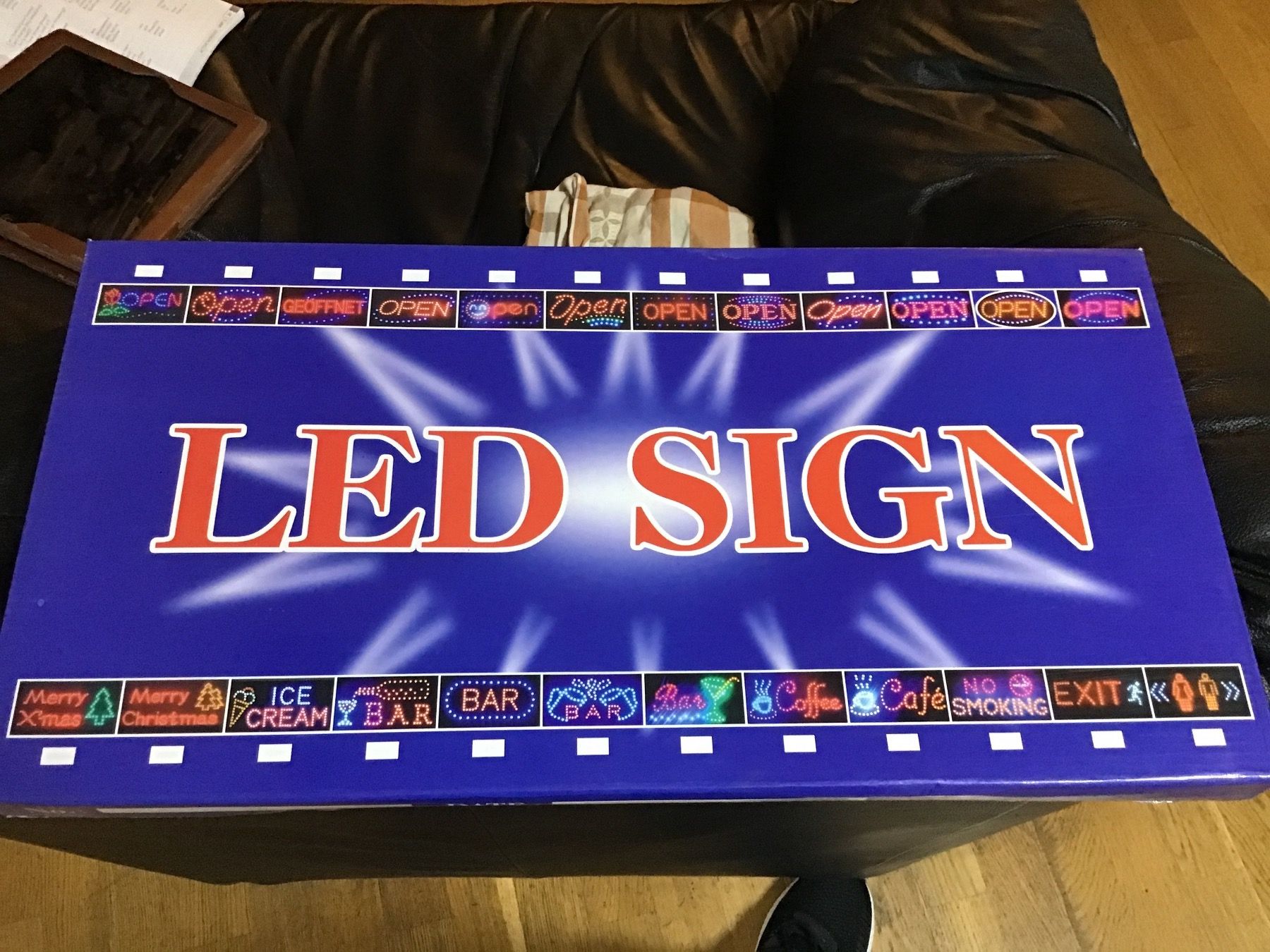 Toutes les décorations: Enseigne led pizza – Neuf avec emballage d'origine à Lausanne par topthai 1