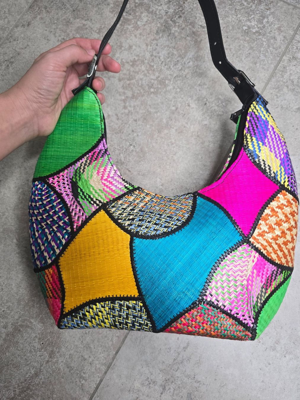 Taschen für Damen: Damen Tasche neu – Neu und originalverpackt aus Heerbrugg von Lulu022020 1