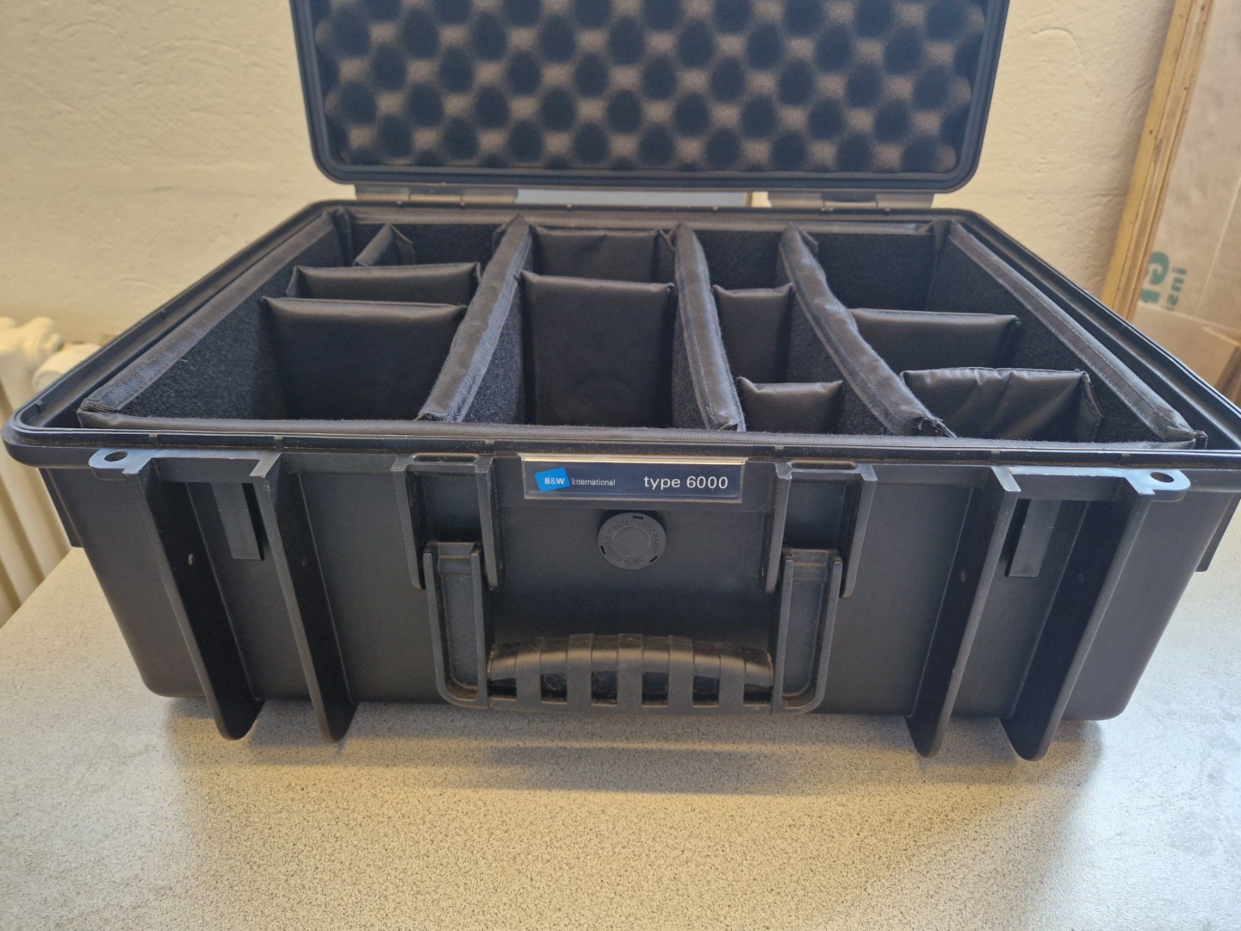 Valigie: B&W Type6000 Transportkoffer/Kamera Koffer – Usato da Luzern venduto da sim_67cx 3