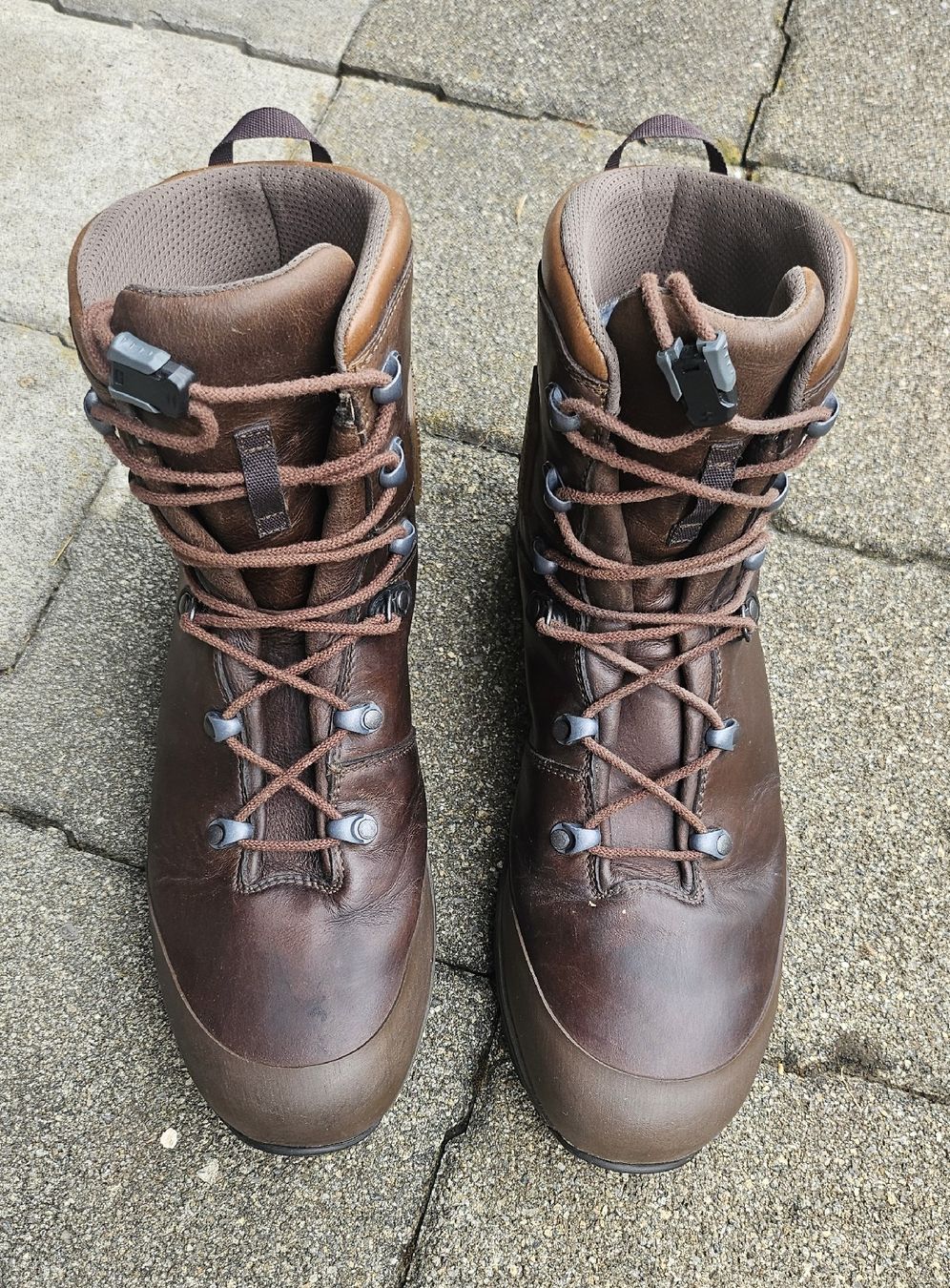 Schweizer Armee Scarpe da uomo: Militär Wanderschuh – Usato da Baar venduto da Baydiwaydi 1