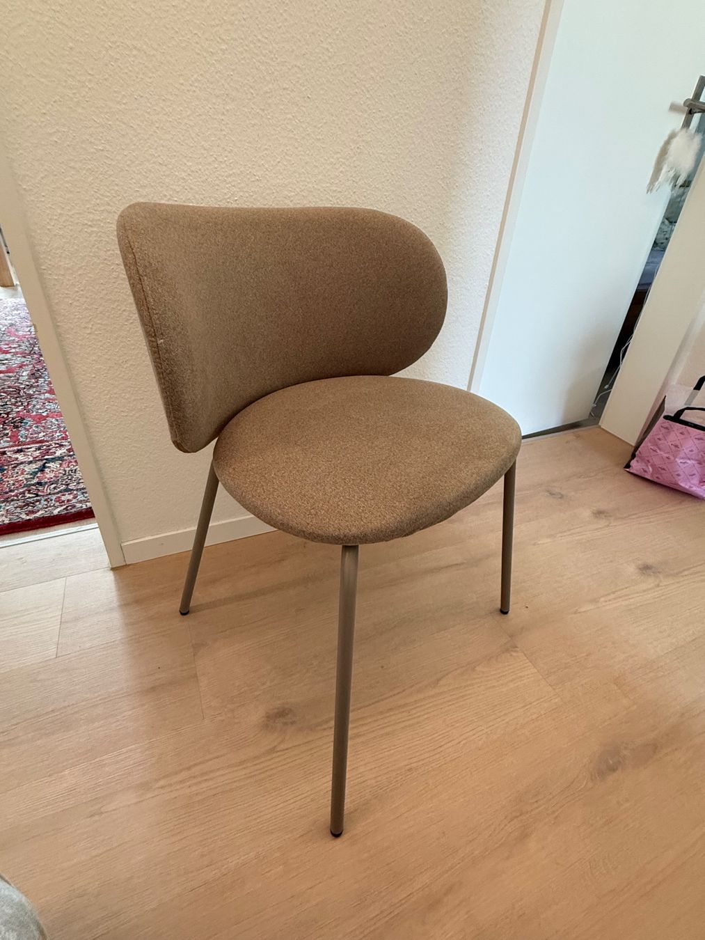 Ikea Sedie: 4 Esszimmerstühle zu verkaufen – Usato da Unterägeri venduto da mic_s76f 1
