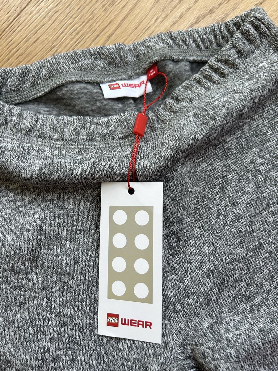 Lego Kleiderpakete & -sets: LEGO Set - Hose und Pullover Gr. 122/128 – Neu (gemäss Beschreibung) aus Rothrist von szc_9dg5 1