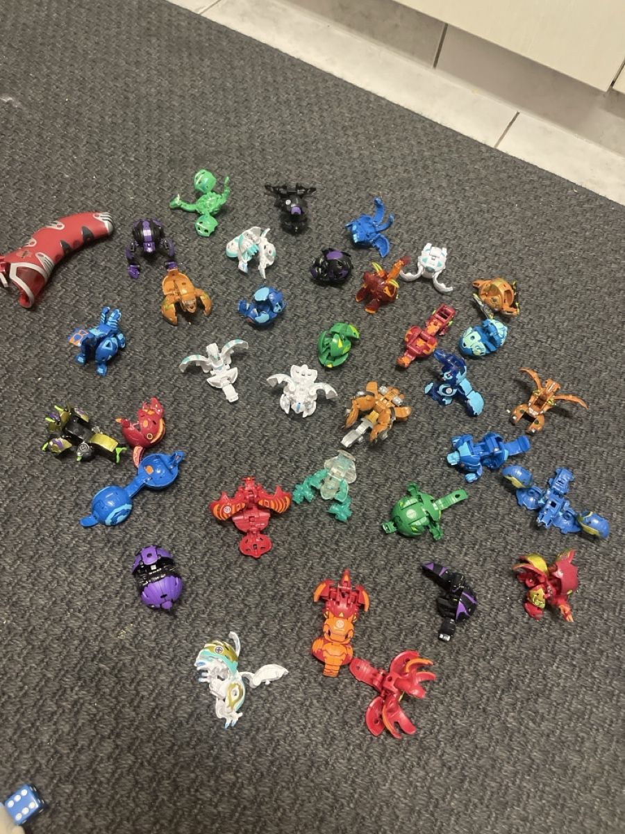 Spielzeuge: Lot Bakugan 34 Stk – Gebraucht aus Bad Zurzach von Cuore34