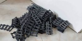 Lego Zug inkl. vielen Schienen 