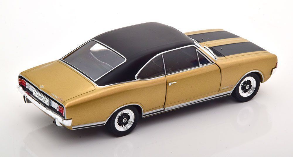 Opel Modellini d'auto: OPEL COMMODORE A GS/E COUPE GOLD/BLACK 1:24 WHITEBOX – Nuovo e nell'imballaggio originale da Suhr venduto da Moebelsiralfred 2