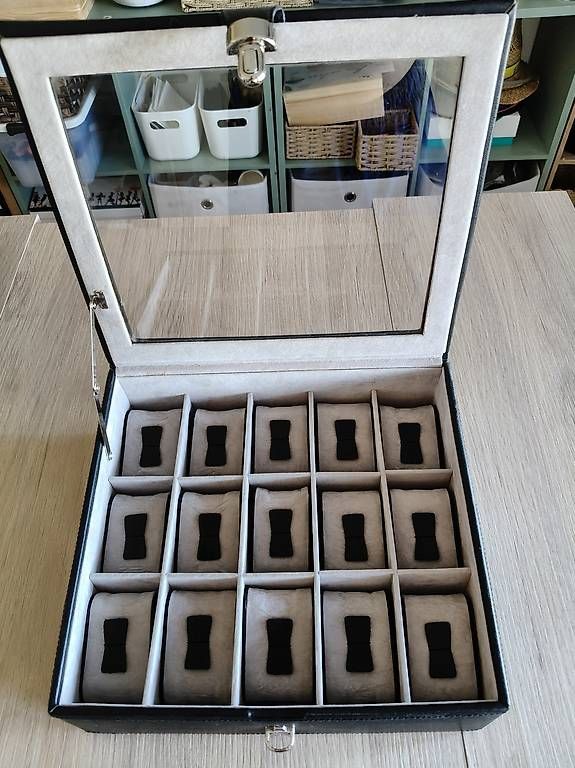 Uhrenboxen: Boîte à montres pour 15 pièces – Gebraucht aus St-Cergue von djulien 2