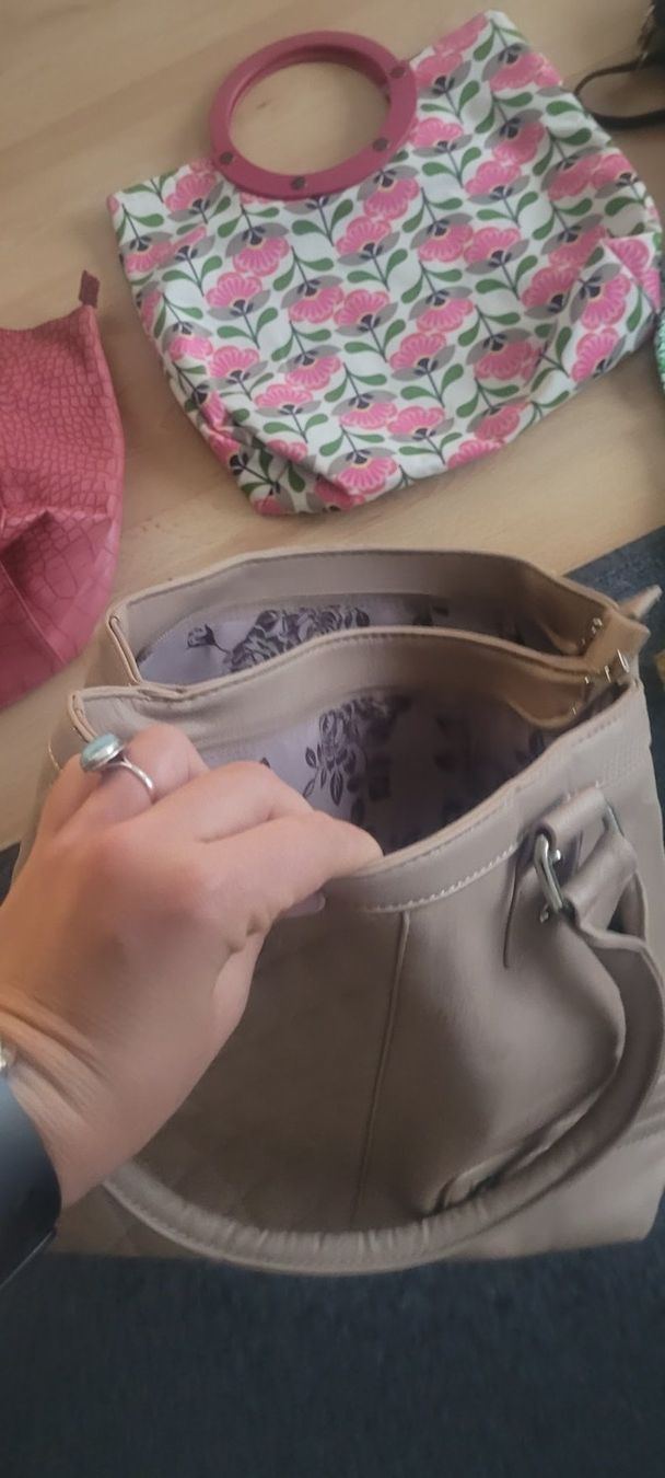 Borse da donna: Handtasche Lot – Nuovo (secondo la descrizione) da Schöfflisdorf venduto da nun_zr8r 4