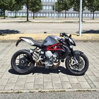MV AGUSTA Brutale 800