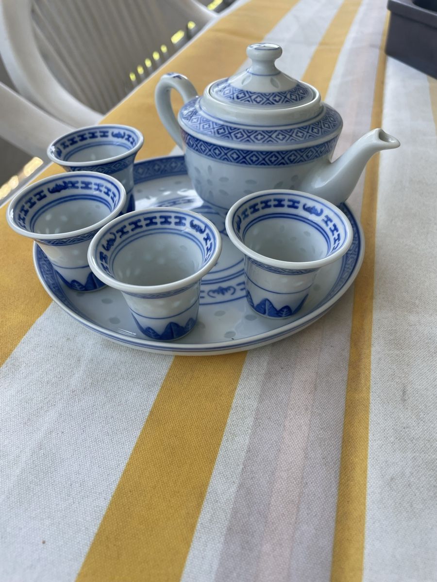 Set di piatti: Tee Geschirr im chinesischen Stil – Usato da Bern venduto da gracec05 2