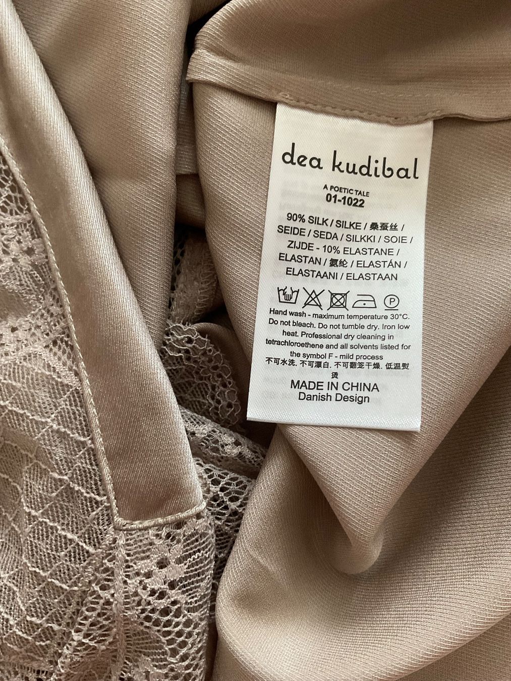 Tops: Dea Kudibal Seidentop Gr L Taupe NEU – Neu und originalverpackt aus Urdorf von alda02 5