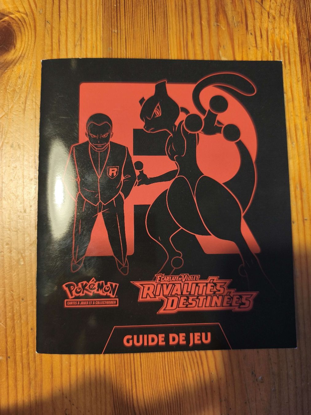 Pokémon Carte collezionabili: Pokemon Rivalites Destinees Guide de Jeu ETB – Usato da Fontaines NE venduto da Onibaku