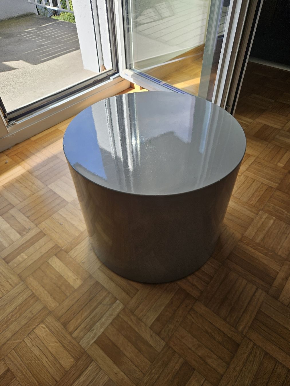 Tavoli: Small Table – Usato da Zürich venduto da dyl_9hzh