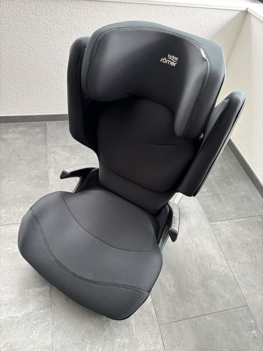 Britax Römer Seggiolini per auto: Britax Römer Kidfix pro M space black – Nuovo (secondo la descrizione) da Stein AG venduto da MOENA_3 6