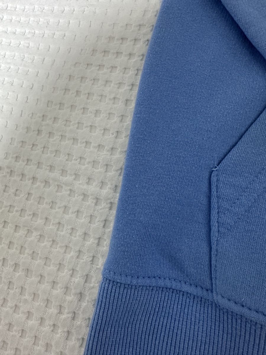 Pulls & Sweat-shirts: Kapuzenpullover FSBN blau Grösse – D'occasion à Oberurnen par nes_8xqt 5