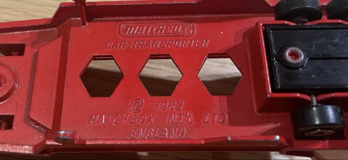 Matchbox Modellautos: Matchbox Auto Transporter rot  – Gebraucht aus Sargans von Didis 1