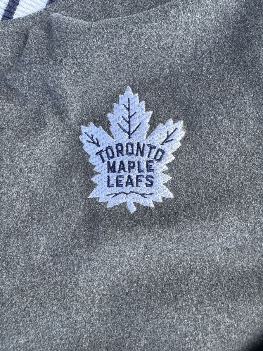 Giacche: College Jacket Toronto Maple Leafs Grösse YOUTH – Usato da Horriwil venduto da kreidlerkari 2