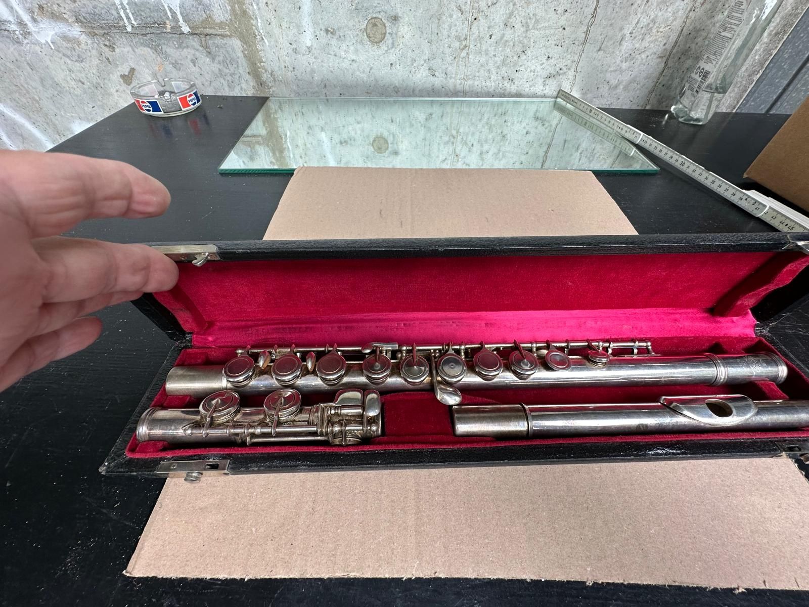 Instruments de musique: Vintage Silver Flute with Case - Perfect for Beginners! – D'occasion à Lausanne par vas_mbk2 5