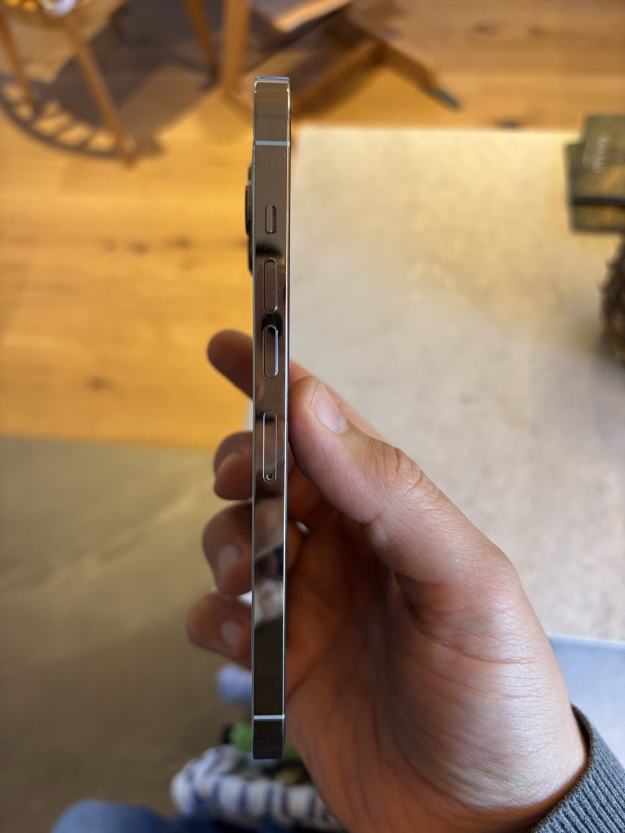 Apple Telefoni cellulari / Smartphones: Apple iPhone 13 Pro Max 256GB weiss / silver – Usato da Saanen venduto da Hanschristian 4
