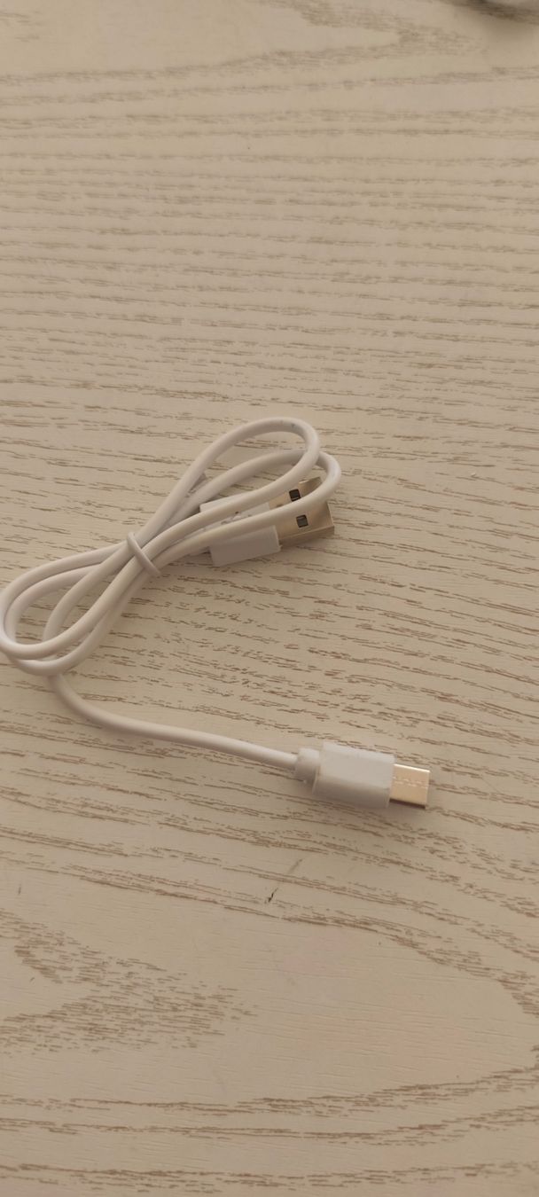 Câbles: Câble USB-C blanc – D'occasion à Aigle par Dadavd