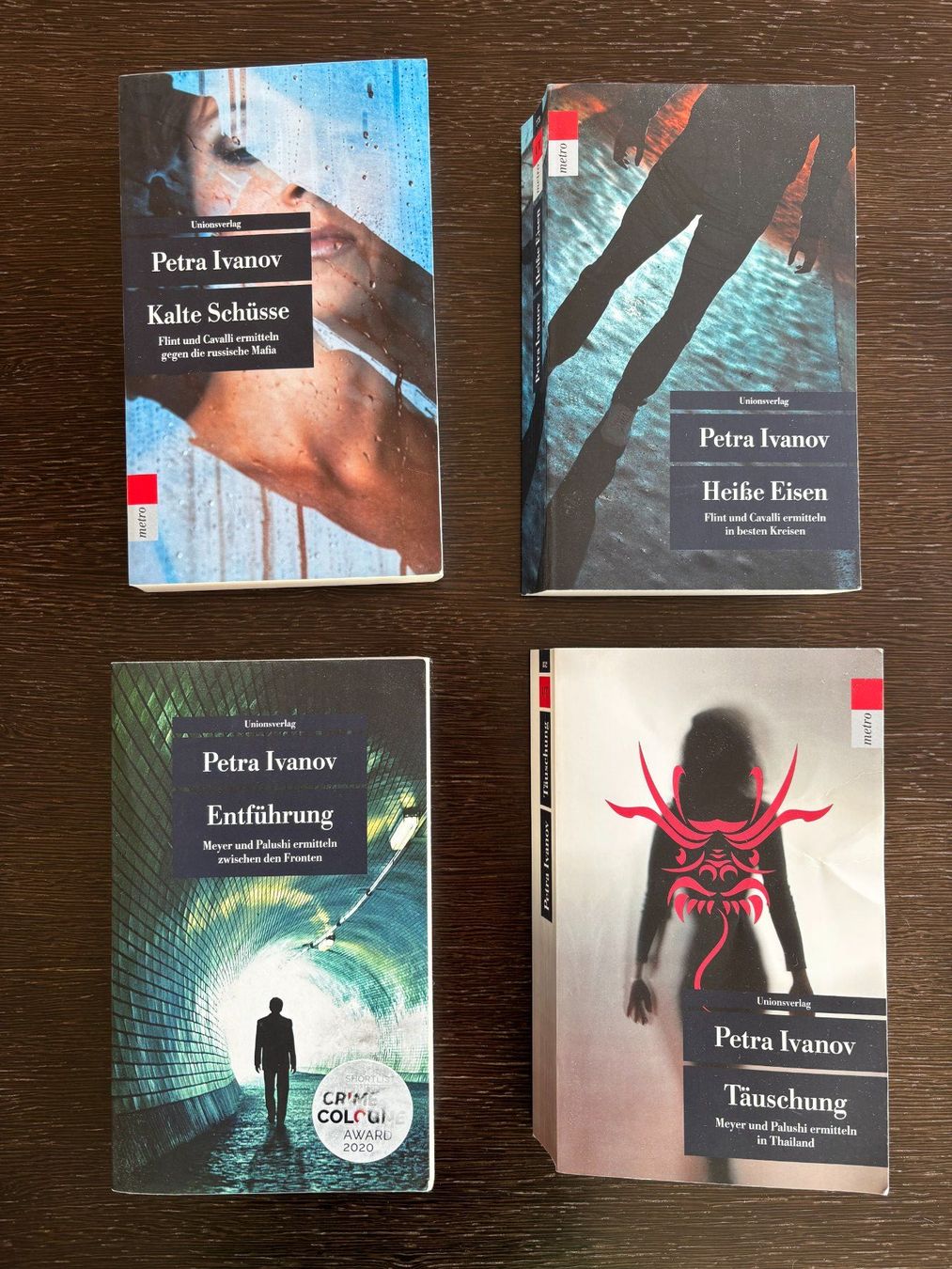 Libri: 4 Krimis von Petra Ivanov – Usato da Meilen venduto da pekiid