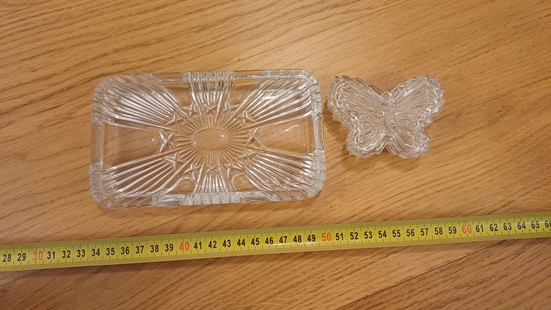 Bicchieri: Glasdose mit Schmetterling Deckel und Schale – Usato da Oberneunforn venduto da Bumbam 3