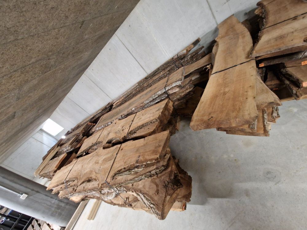 Articoli in legno: Nussbaumbretter – Usato da Wolhusen venduto da rioferdi 1