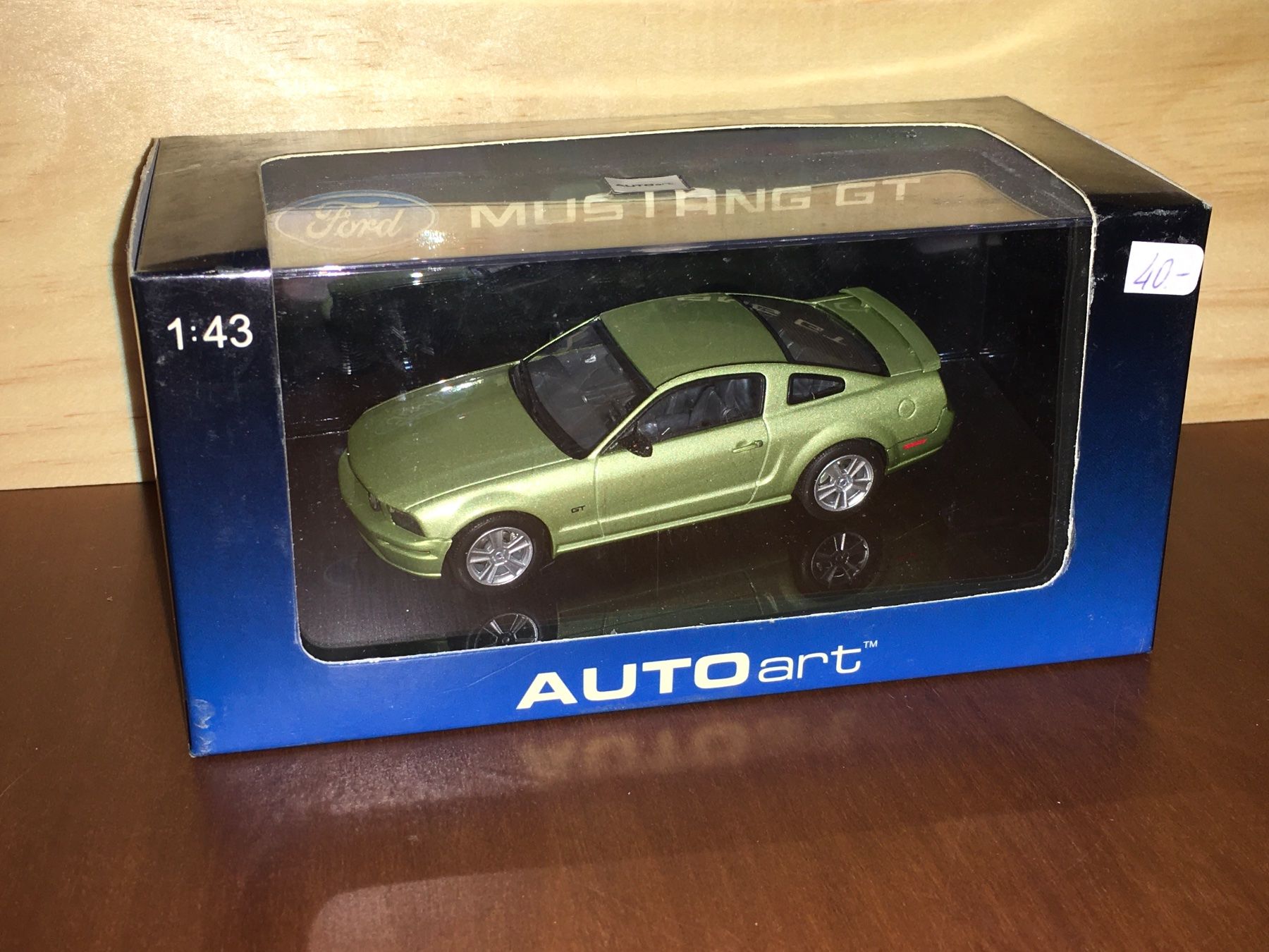 Ford Modellini d'auto: Ford Mustang GT 1/43 Version Auto Show 2004 – Nuovo (secondo la descrizione) da Wohlen AG venduto da PrivatSammlung