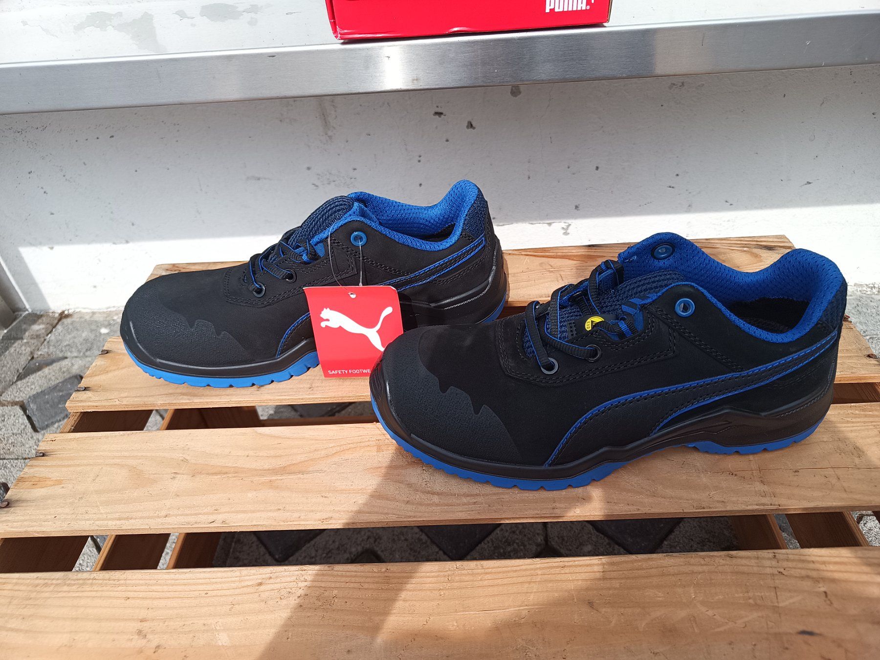Puma Herrenschuhe: Puma Sicherheitsschuhe S3 40 – Neu und originalverpackt aus Oberegg von A-Z.Handel.Loehrer 1