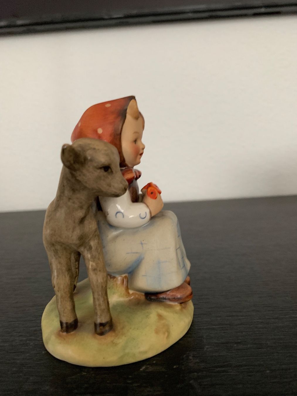 Hummel Statuette: Hummel Figur Mädchen mit Lämmli – Usato da Weiningen ZH venduto da pedari 3