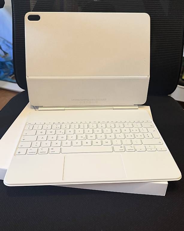 Tastaturen: Magic Keyboard pour iPad Air 13 pouces – Gebraucht aus Lausanne von lau_lk88 3