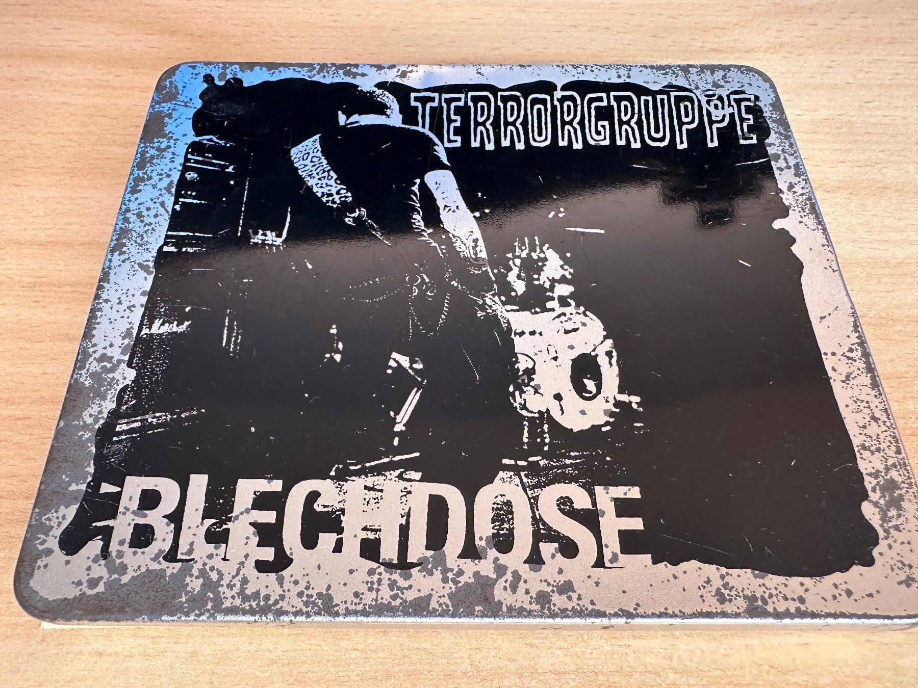 CD: Terrorgruppe – Blechdose – Usato da Rikon im Tösstal venduto da Alpenmutz