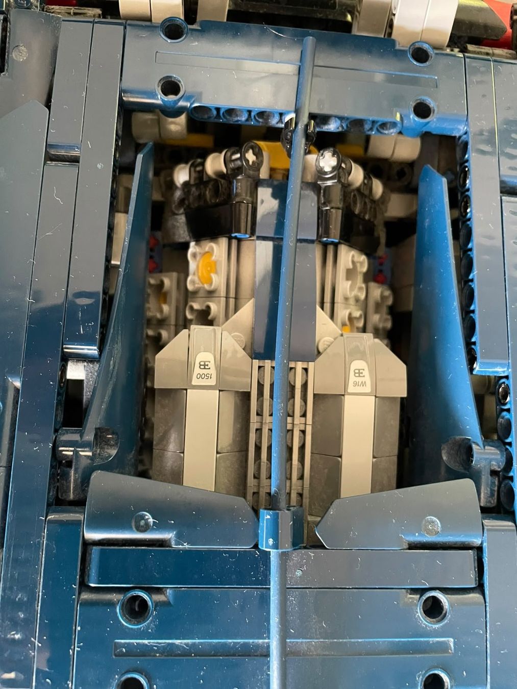 Lego Baukästen: 42083 Lego Bugatti Chiron – Gebraucht aus Illnau von Studer02 3