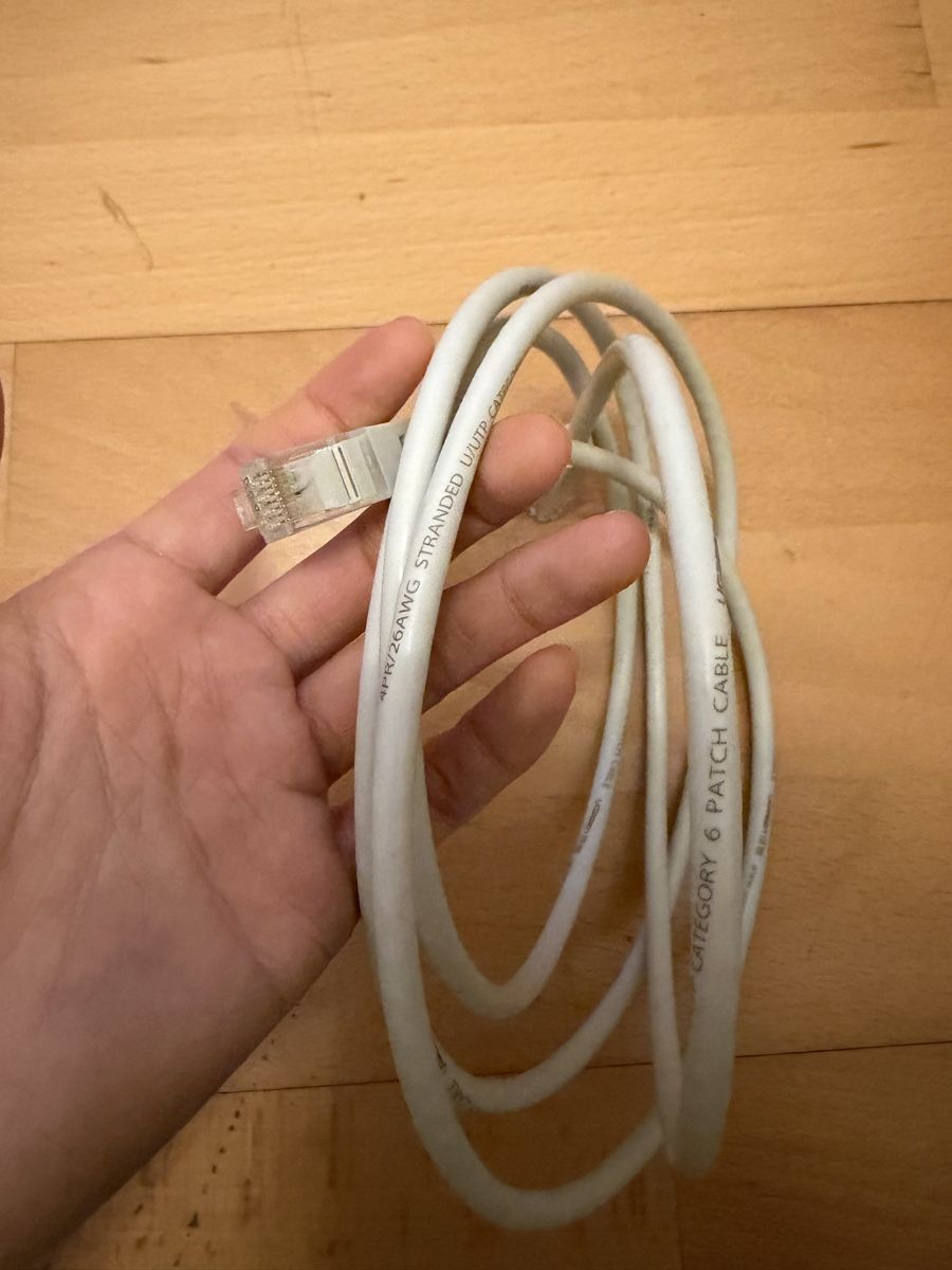 Cavi: Netzwerkkabel Patchkabel Cat. 6 flach 2m – Usato da Zürich venduto da arr_vq5w 2