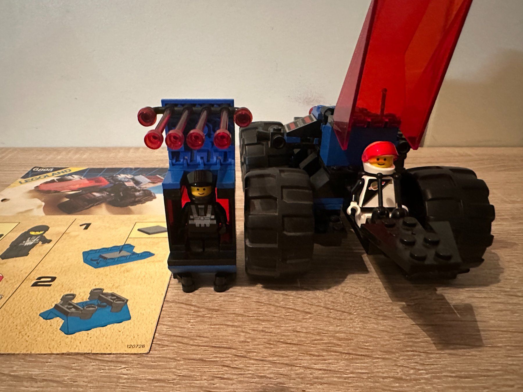 Legoland Kit di costruzioni: LEGO Space 6895 Spy-Trak I – Usato da Basel venduto da Don-Angel 4