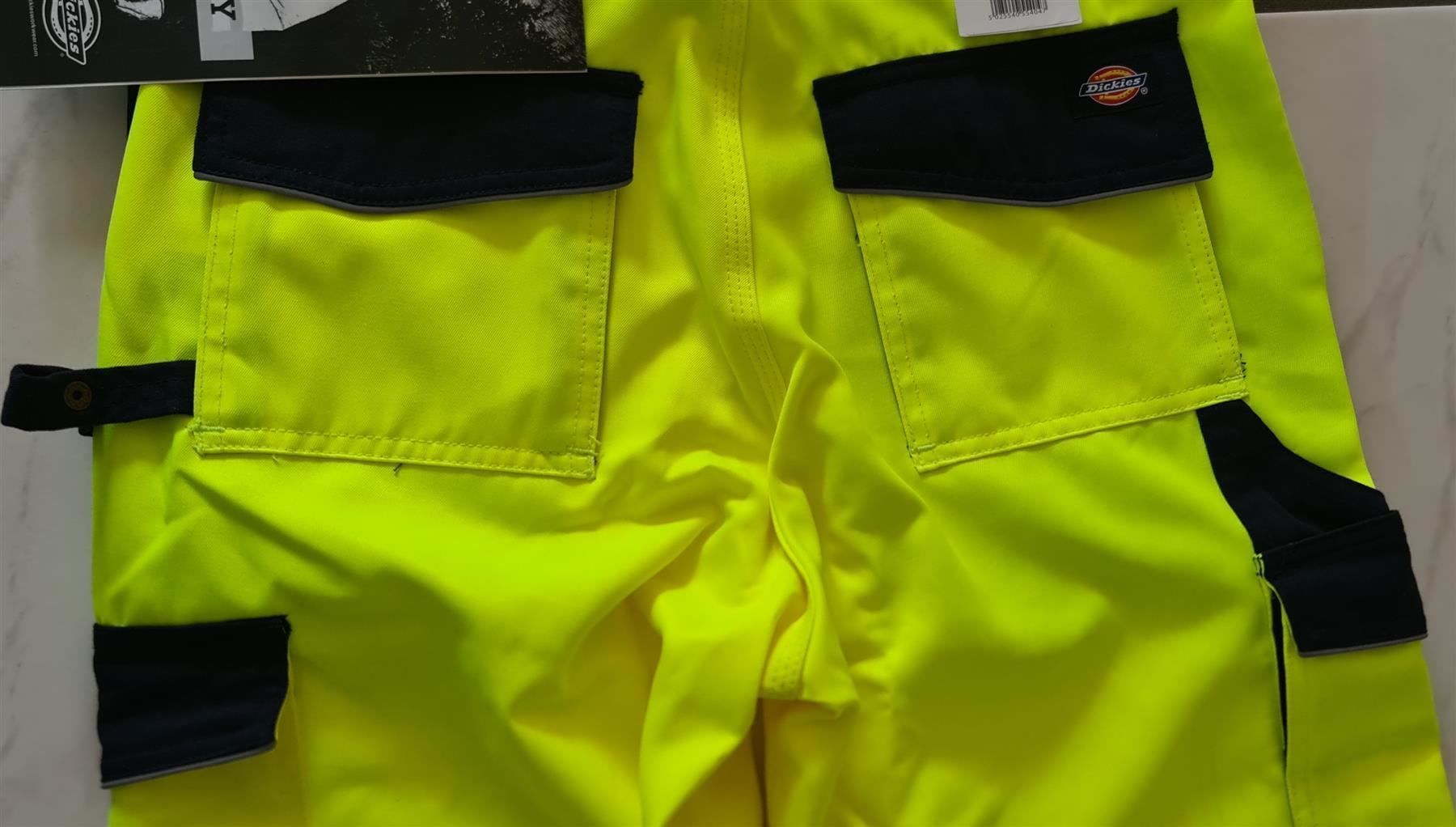 Dickies Pantaloni: Dickies Arbeitshose Warnschutzhosen Gr. 44 – Nuovo e nell'imballaggio originale da Uerkheim venduto da Kaufoption 2