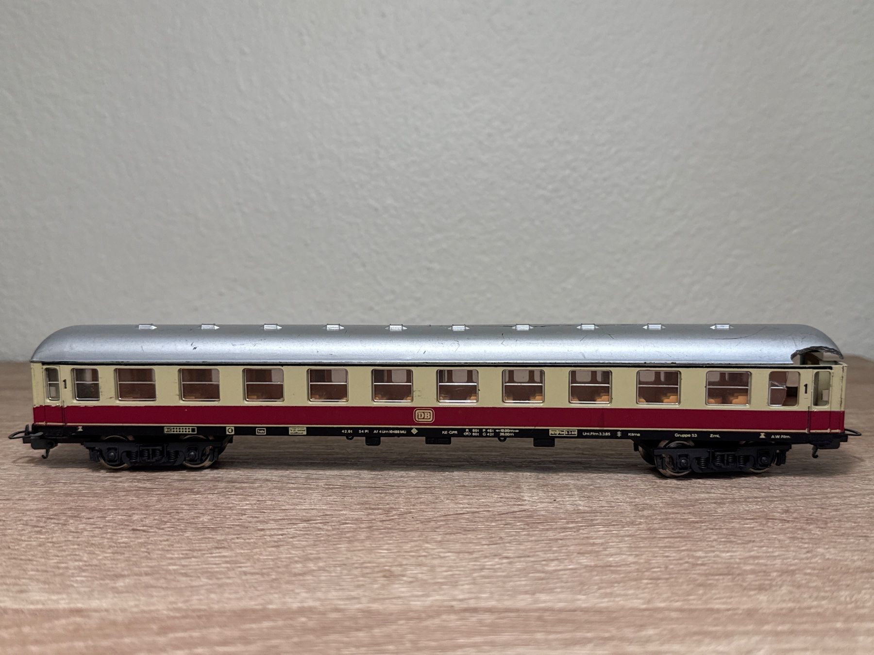 Lima Modelleisenbahnen: Lima Personenwagen DB (231) – Gebraucht aus St-Aubin-Sauges von tantome 1