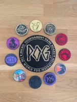 Lot POG: 11 slammers + Micro Tournament Game Board + Pikachu