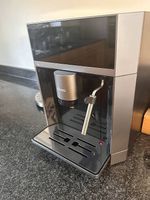 Vollautomatische Kaffeemaschine 