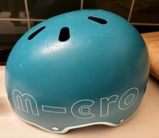 Casco Micro azzurro per bambini/e, misura 54-58cm