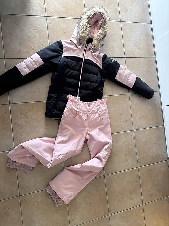 Giacche & Cappotti: Roxy Skijacke mit Hose  – Usato da Pieterlen venduto da van_y77j