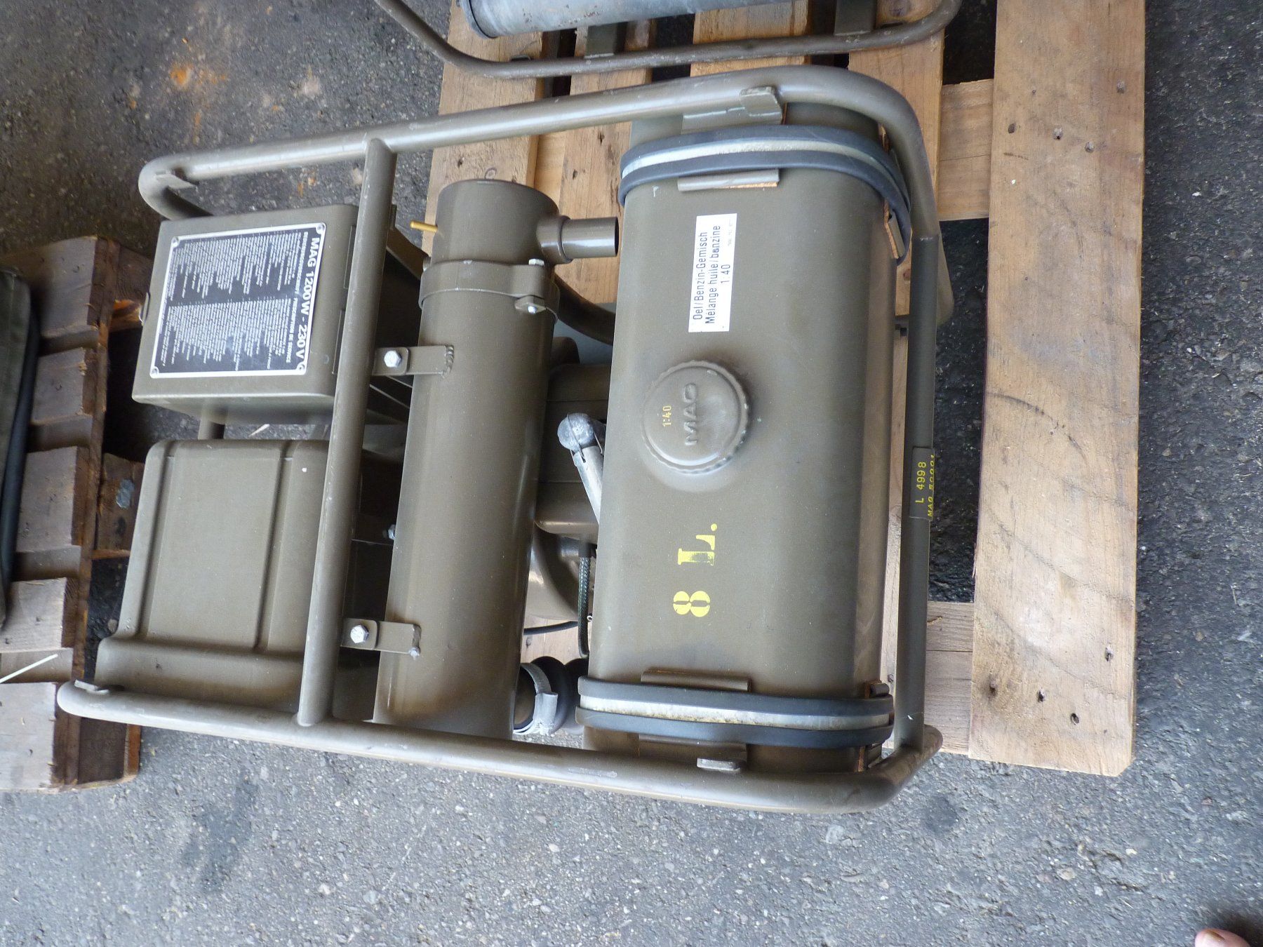 Generatori di corrente: Generator, 1200 Watt, Einphasig, MAG-Benzinmotor – Usato da gettnau venduto da 12joe
