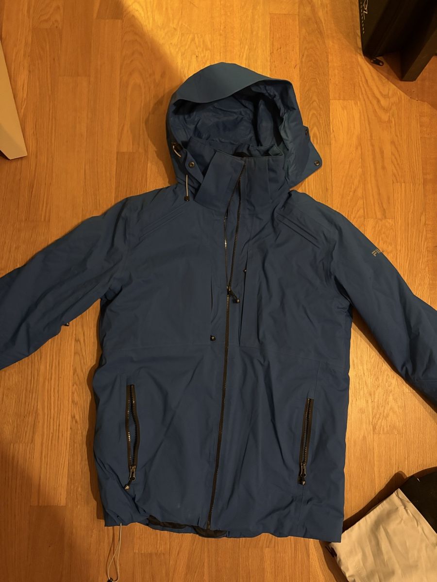 Fila Lotti di vestiti: Ski Hose und Jacke – Usato da Oensingen venduto da dil_5yhw 1