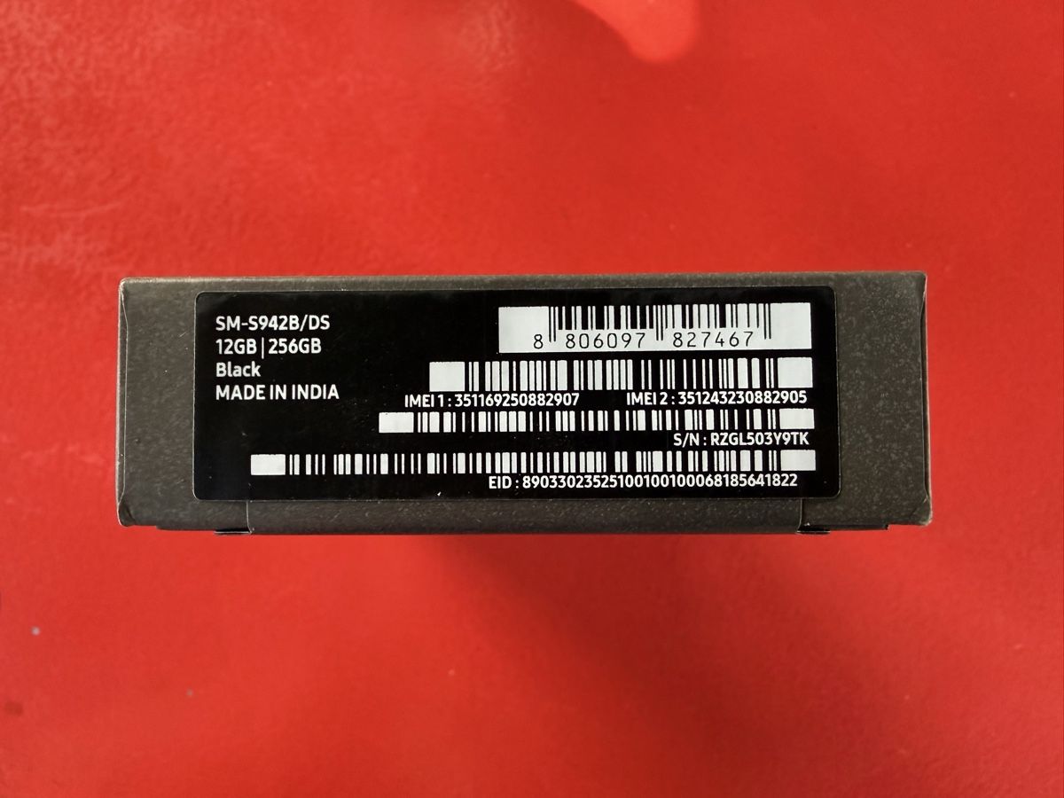 Samsung Telefoni cellulari / Smartphones: Samsung Galaxy S26 256GB – Nuovo e nell'imballaggio originale da Vaduz venduto da aleph-null 1