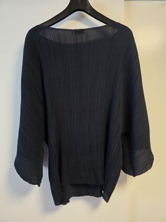 GERRY WEBER navy pleated blouse size 44 good condition